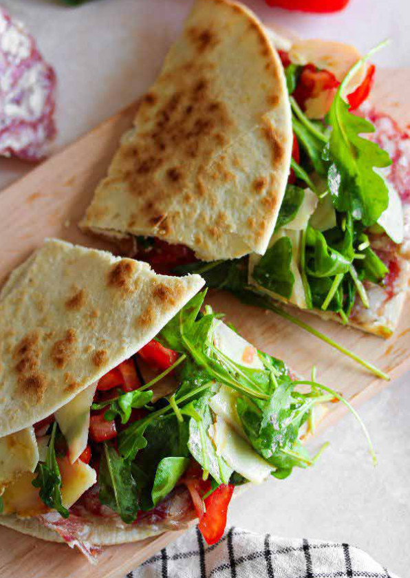 Piadina sa salamom Pancettosa i rukolom